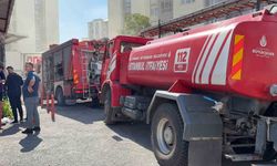 Küçükçekmece'de otoparkta elektrikli araç yangını paniği: Bina tahliye edildi