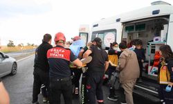 Nevşehir'de otomobil önünde seyreden araca çarptı: 6 yaralı