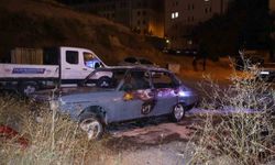 Nevşehir'de park halindeki otomobil alevlere teslim oldu