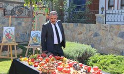 Pursaklar'da bulunan Ata Bahçesi'nde yetiştirilen sebzeler ve meyveler hasat edildi