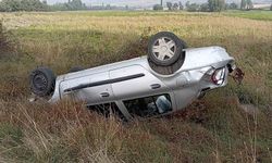 Takla atan otomobilin sürücüsü yaralandı