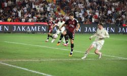 Trendyol Süper Lig: Gaziantep FK: 0 - Fenerbahçe: 0 (İlk yarı)