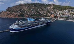 Alanya'ya 2026 yılında 10 kruvaziyerlerle 12 bin 876 turist geldi