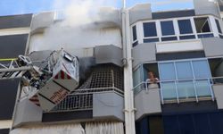 Antalya'da 6 katlı binanın 5'inci katında yangın