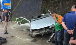 Artvin'de cenaze dönüşü kaza: 2 yaralı