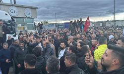 Avrupa'ya açılan sınır kapısında kontak kapattılar
