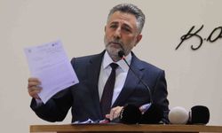 Bayraklı Belediyesi operasyonunda karar: Eski Başkan Sandal ve oğlu dahil 15 kişi tutuklandı