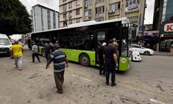 Belediye otobüsünün tekerleği çıktı, vatandaşlar bakım çağrısı yaptı