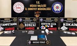 Düzce'de zehir tacirlerine darbe: 40 şüpheliye işlem yapıldı