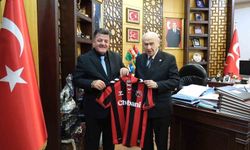 Erzincanspor yönetiminden MHP Genel Başkanı Bahçeli'ye ziyaret