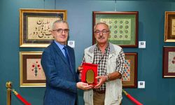 Esenyurt'ta Ebru sanatının incelikleri sanatseverlerle buluştu