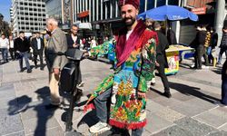 Eski duvar halılarıyla modaya yön veriyor
