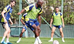 Fenerbahçe, Galatasaray maçı hazırlıklarına ara vermeden başladı