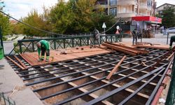 Gölbaşı Belediyesi'nden Osmanlı ve Selçuklu Parkı'nda kapsamlı bakım ve onarım çalışması