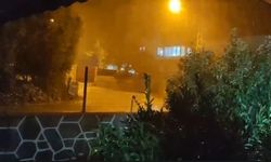 Hatay'da ceviz büyüklüğünde dolu yağdı, bazı araçlar hasar gördü