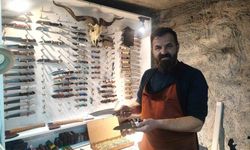Hayalini odunlukta gerçekleştirdi: Hurda metalleri sanata dönüştürüyor