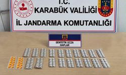 Karabük'te 230 sentetik ecza hapı ele geçirildi