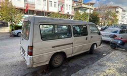 Karaman'da yaya geçidinde panelvan aracın çarptığı kadın yaralandı