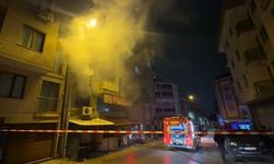 Kıraathanede gece yarısı çıkan yangın korkuttu