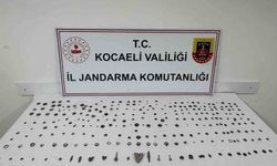Kocaeli'de araçta 271 tarihi eser ele geçirildi