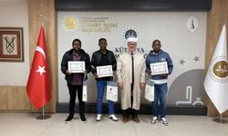 Kütahya'da üç Kenyalı vatandaş müslüman oldu