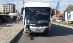 Malatya'da trambüs ile otomobil çarpıştı: 5 yaralı