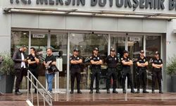 Mersin Büyükşehir Belediyesi'ne operasyon: Başkan Seçer dahil 59 gözaltı