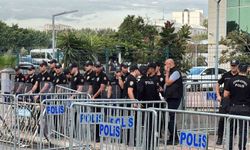 Mersin'deki operasyonda 3 başkanla birlikte 59 şüpheli adliyeye sevk edildi