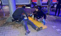 Motosiklet ile otomobil çarpıştı: 2 yaralı
