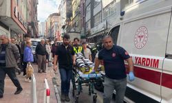 Motosikletinden inen kuryeye SUV araç çarptı
