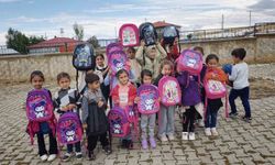 Muşlu polis memuru köy çocuklarına umut oluyor