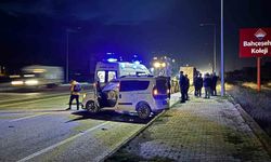 Muş'ta kepçe ile otomobil çarpıştı: 1 yaralı
