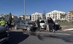 Nevşehir'de KPSS'ye yetişmeye çalışan öğrencilerin de bulunduğu 5 araç kaza yaptı: 2 yaralı