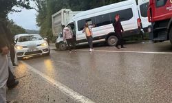 Ordu'da minibüs kamyonla çarpıştı: 1 ölü, 23 yaralı