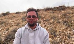 Porsuk yuvasından gelen sesleri tilki sandı, Kangal yavrularıyla karşılaştı