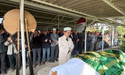 Savaş muhabiri Levent Öztürk Düzce'de son yolculuğuna uğurlandı