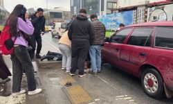 Sultangazi'de yaya geçidinde otomobilin çarptığı kadın yaralandı