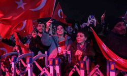 Yağmura rağmen Bursa'da Cumhuriyet coşkusu dinmedi