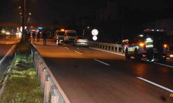 Yolun karşısına geçerken otomobilin çarptığı yaşlı kadın hayatını kaybetti