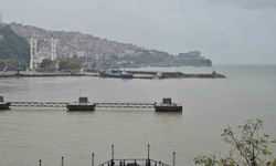 Zonguldak'ta sağanak yağış limanın rengini değiştirdi