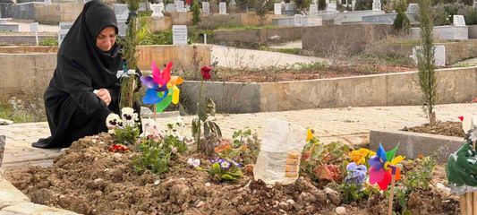 Doğum günü kutlamaya gitti cenazesi geldi, acılı anne mezarı başında ağıt yaktı