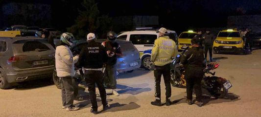 Emniyet Konuralp'de huzur uygulaması yaptı