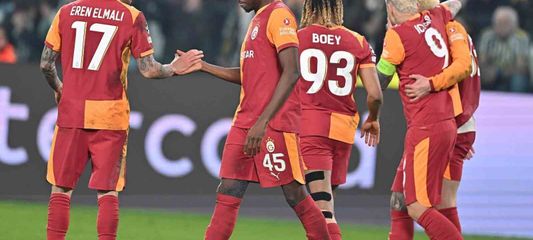 Galatasaray, UEFA Şampiyonlar Ligi'nde son 16 turuna yükseldi