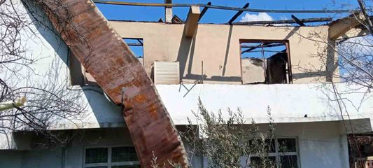 Bolu'da 2 katlı ev alevlere teslim oldu