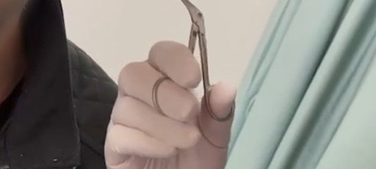 Kayseri'de kulağının içine uyuşturucu saklayan şüpheli yakalandı