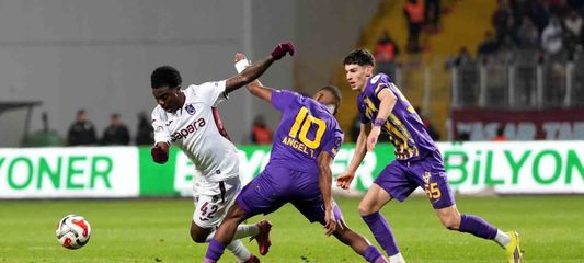 Trendyol Süper Lig: Eyüpspor: 0 - Trabzonspor: 0 (İlk yarı)