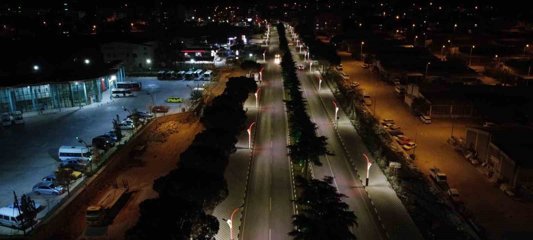 Ay-yıldızlı ışıklar Demirci'yi aydınlattı