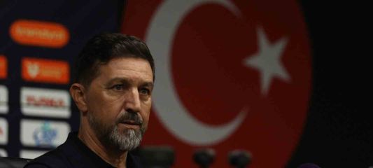 Besnik Hasi: 'İlk 25 dakikada oyunu kaybettik'