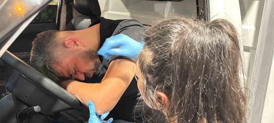 Yasal sınırın 11 katı üzerinde alkollü sürücü akaryakıt alırken direksiyonda sızdı... İlginç anlar kamerada
