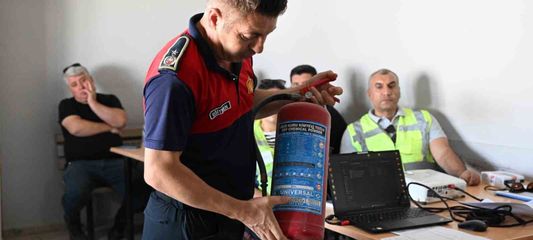 Manisa Büyükşehir Belediyesi personeline nefes kesen tatbikat